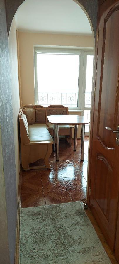 Apartment On Patriarkha Mstyslava Skrypnyka Street Kijów Zewnętrze zdjęcie