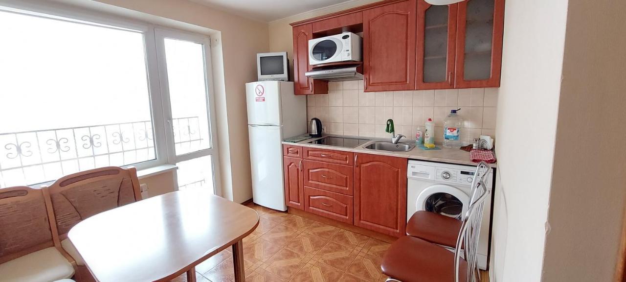 Apartment On Patriarkha Mstyslava Skrypnyka Street Kijów Zewnętrze zdjęcie